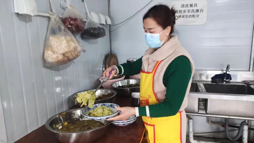 c6c5b2c695930ba37b88c8190daf26d.jpg 圖片